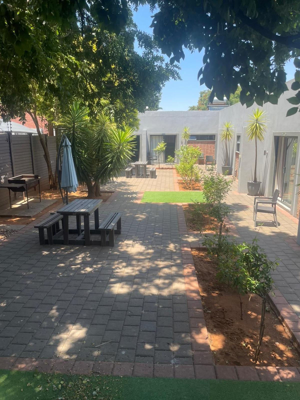 Touching Senses Garden Cottages Μπλουμφοντέιν Εξωτερικό φωτογραφία
